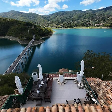 La Terrazza Sul Lago Turano كاستل دي تورا المظهر الخارجي الصورة
