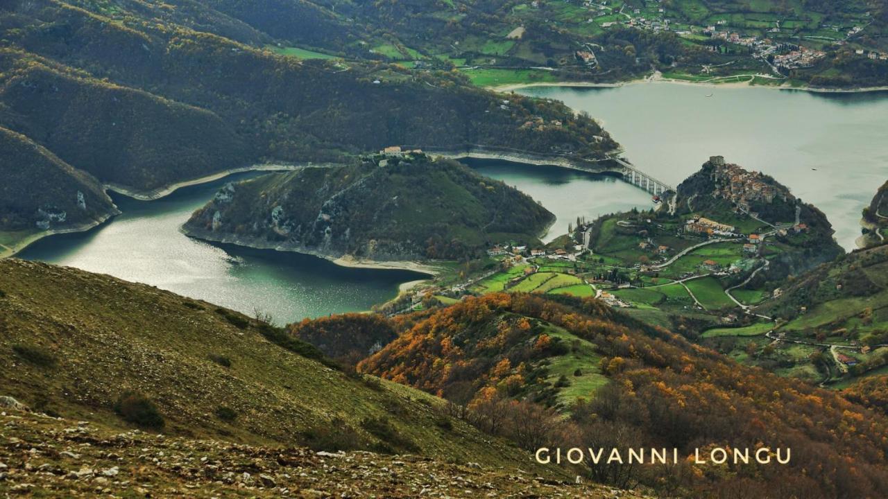 La Terrazza Sul Lago Turano كاستل دي تورا المظهر الخارجي الصورة